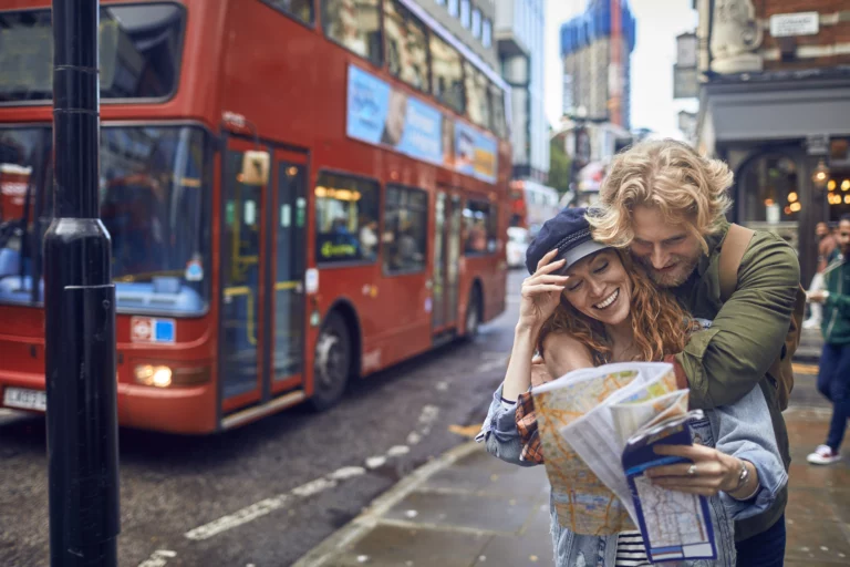 Couple on a city trip in London